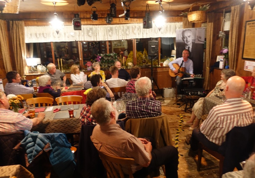 Live Welsh Folk Music